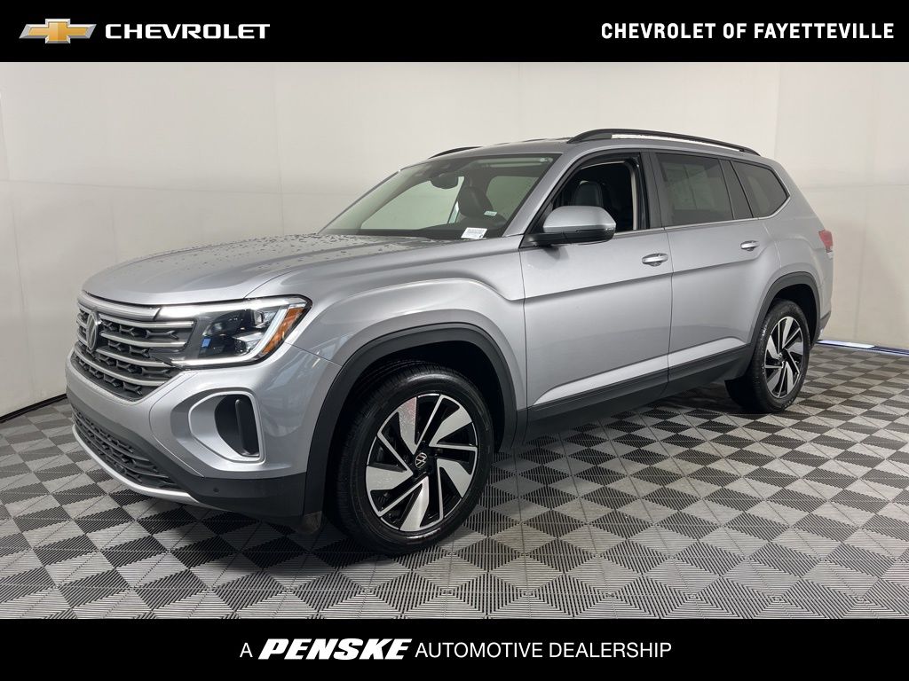 2024 Volkswagen Atlas SE -
                Fayetteville, AR
