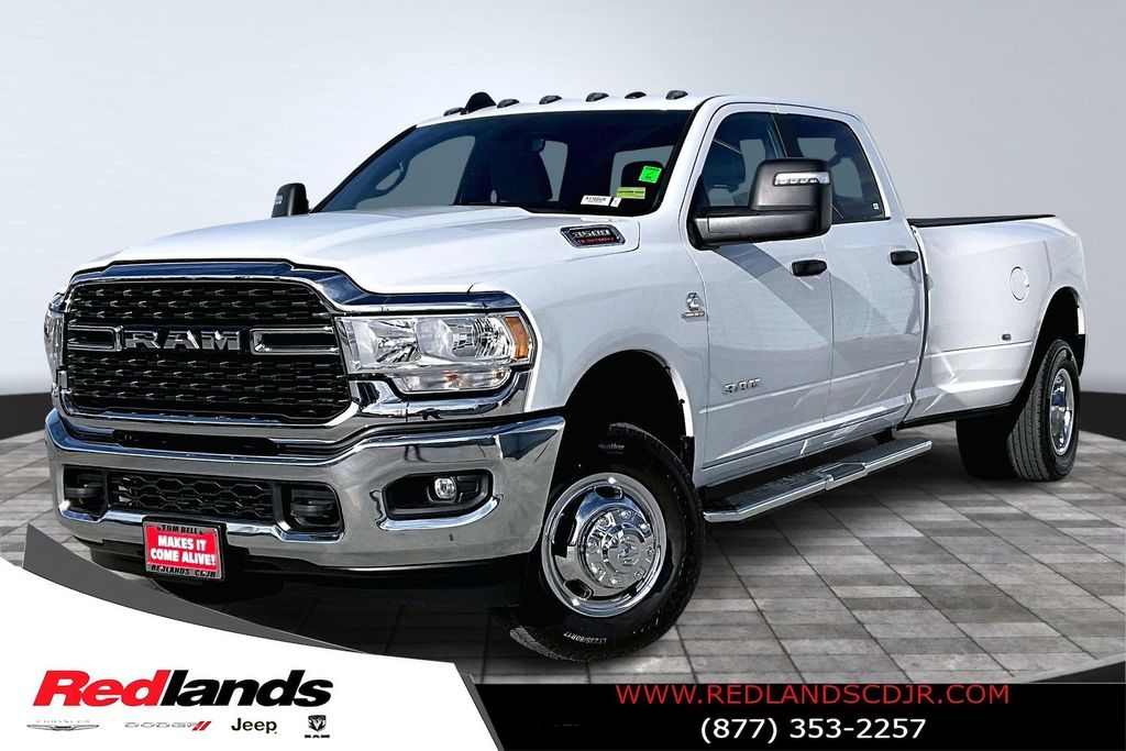 2024 RAM 3500 Big Horn Crew Cab LB DRW 4WD