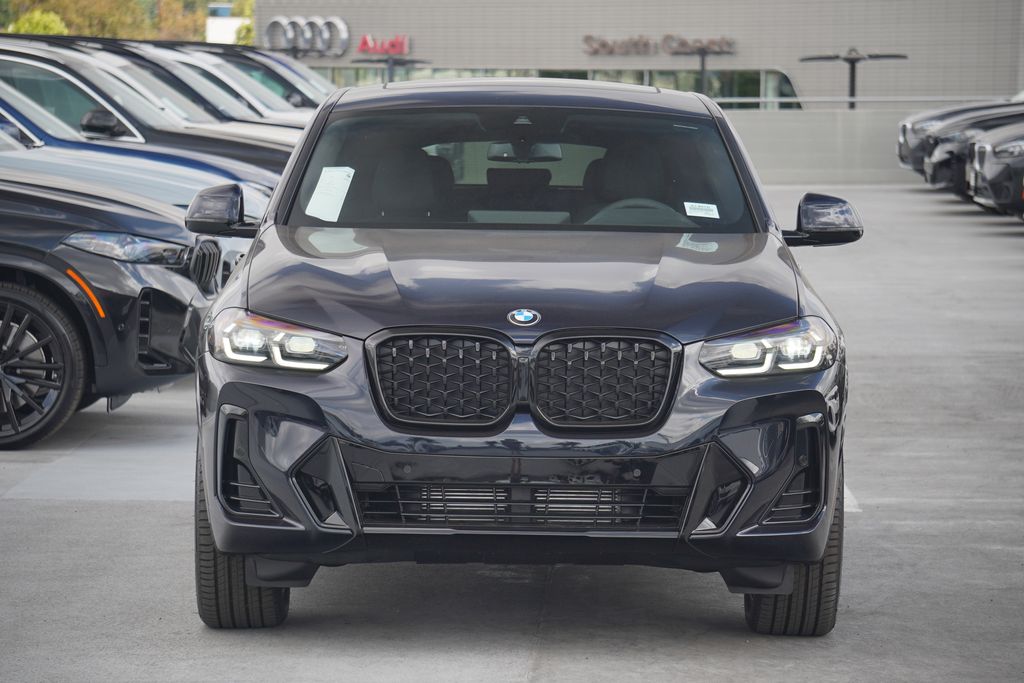 2025 BMW X4 xDrive30i 2