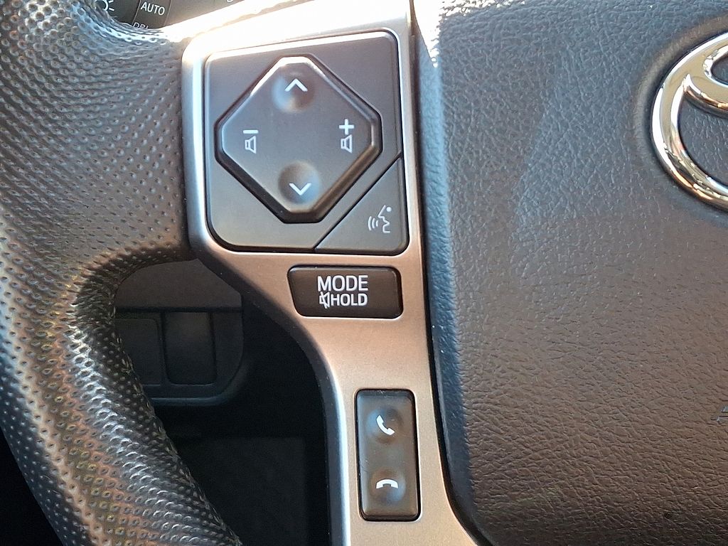 Thumbnail: 2022 Toyota Tacoma - 21