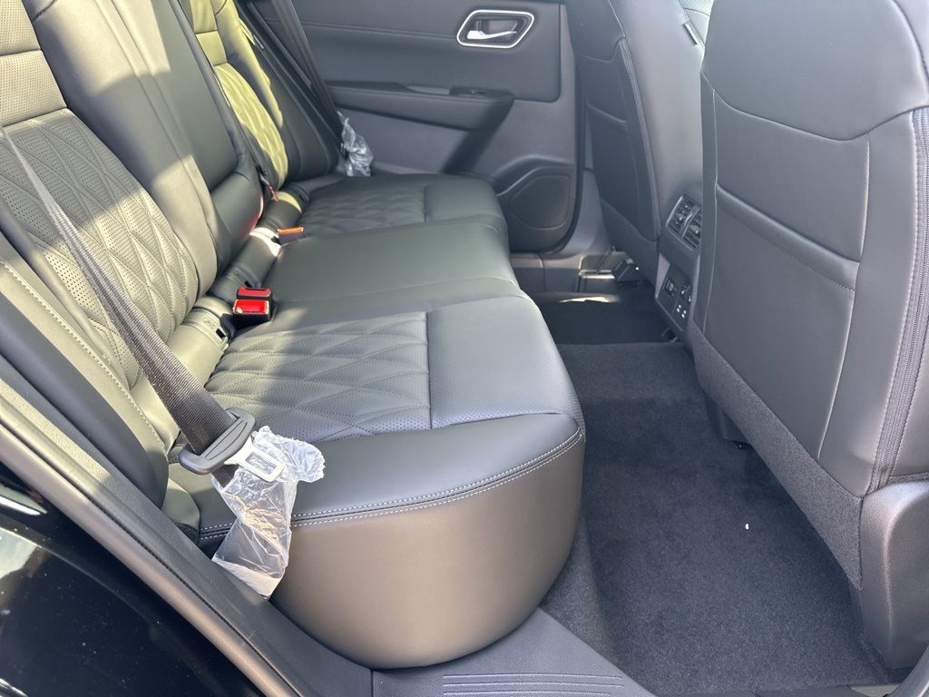 2025 Super Black Nissan Rogue Platinum FWD SUV