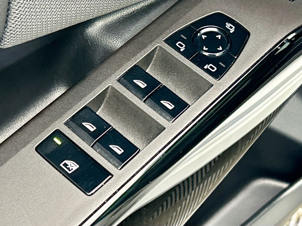 Thumbnail: 2025 BMW X3 - 21