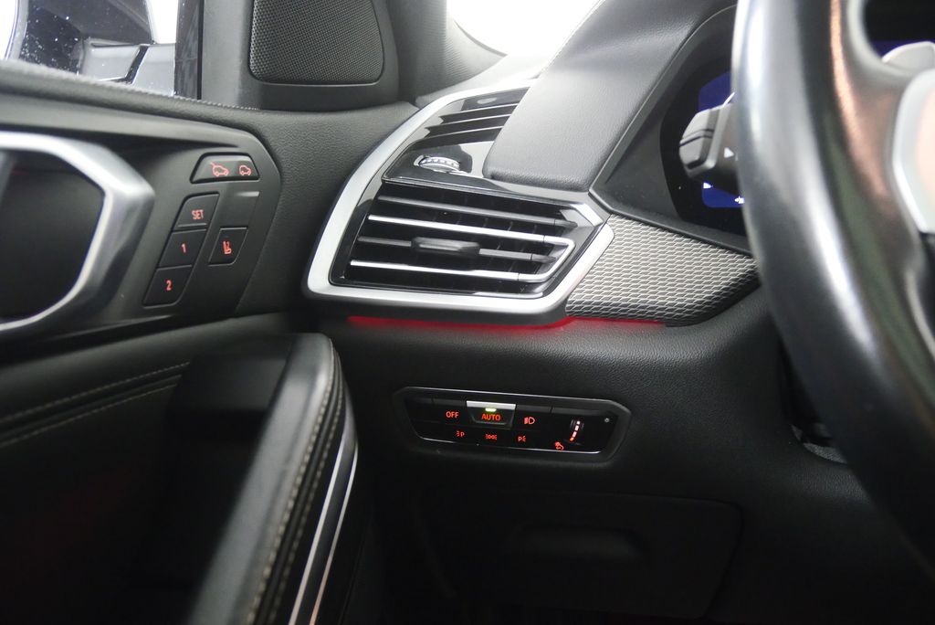 Thumbnail: 2023 BMW X6 - 18