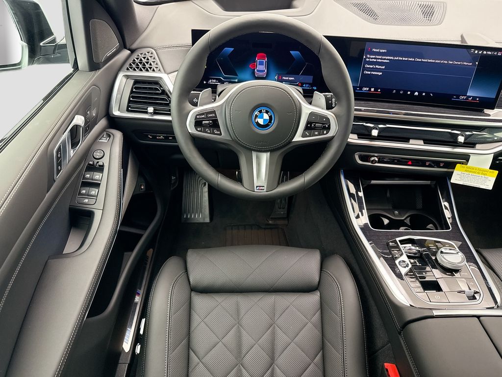 Thumbnail: 2026 BMW X5 - 10