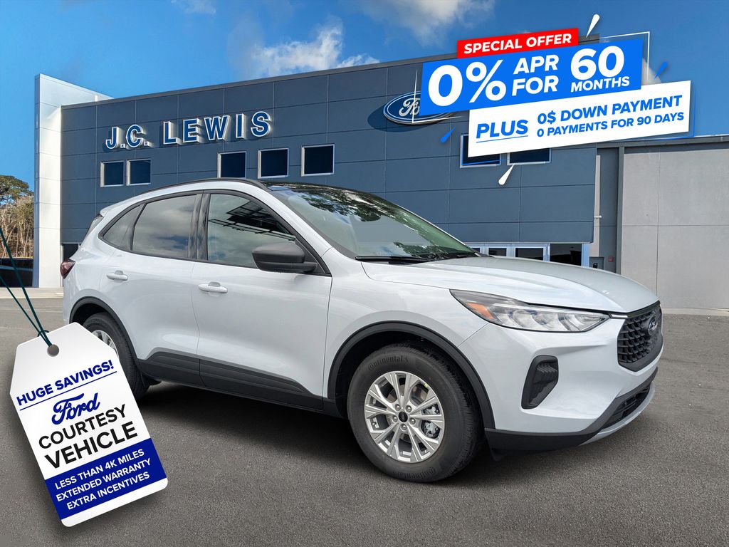 2025 Ford Escape Active's photo