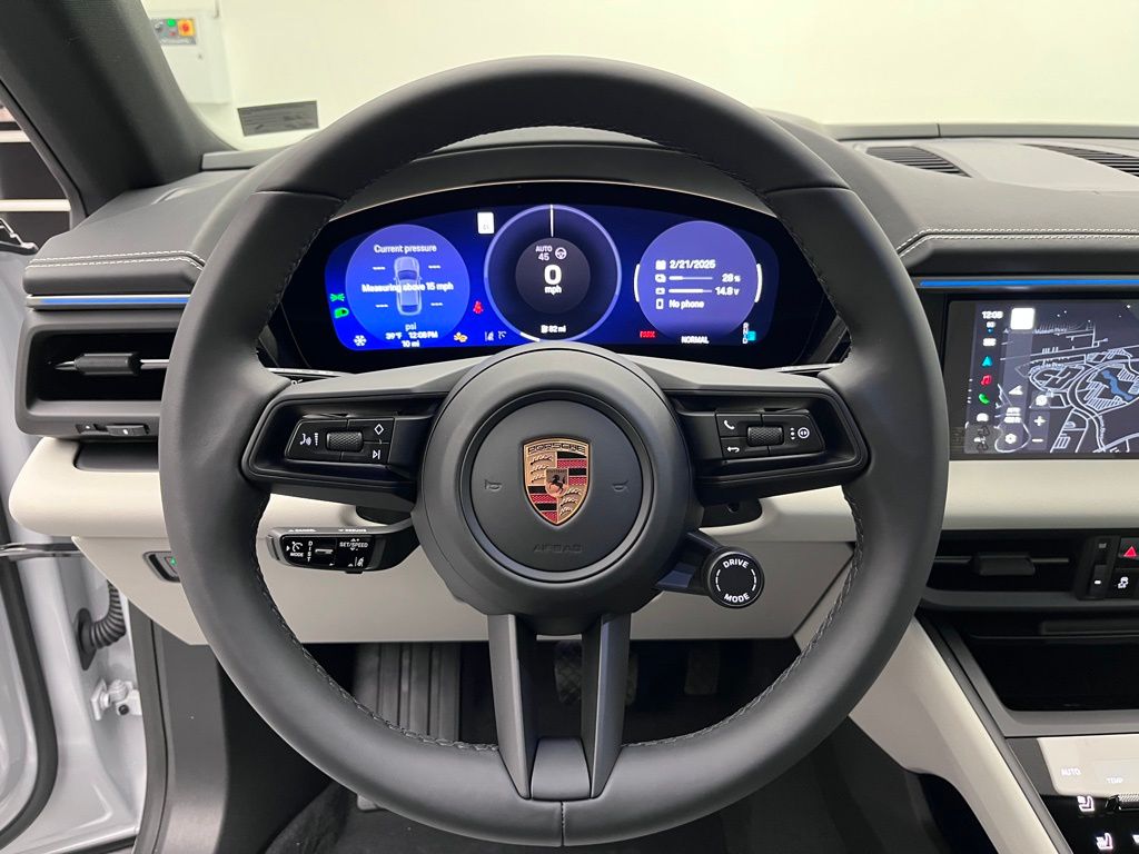 Thumbnail: 2025 Porsche Macan - 12