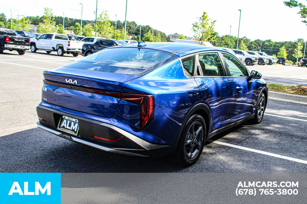 Used 2025 Blue Kia LXS image 6