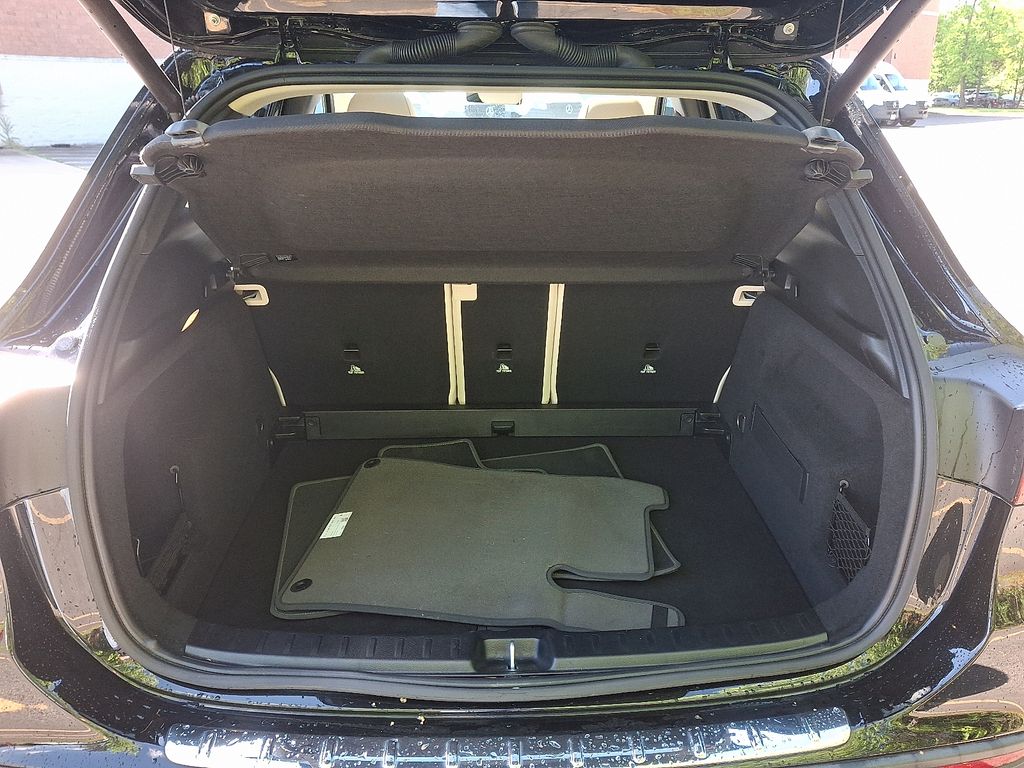 2021 Mercedes-Benz GLA 250 4MATIC 28