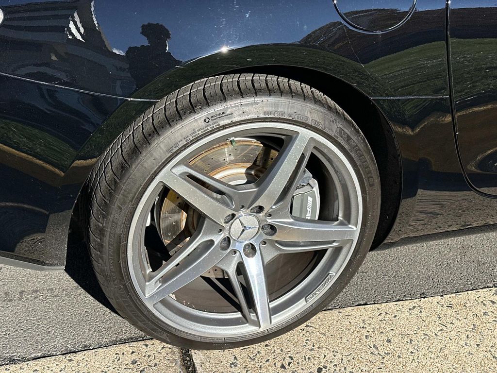 Thumbnail: 2017 Mercedes-Benz AMG GT - 16