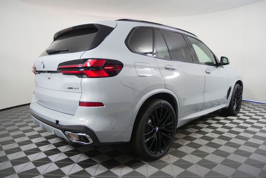 Thumbnail: 2026 BMW X5 - 5