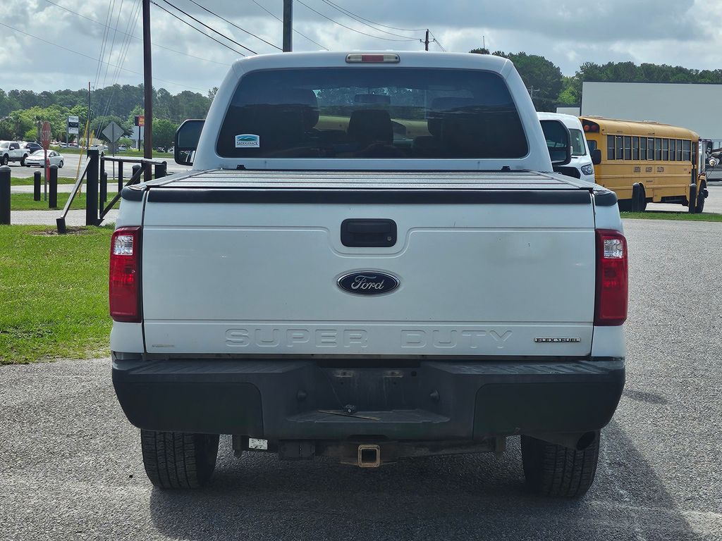 2015 Oxford White Ford Super Duty F-250 SRW XL 4X4 Truck