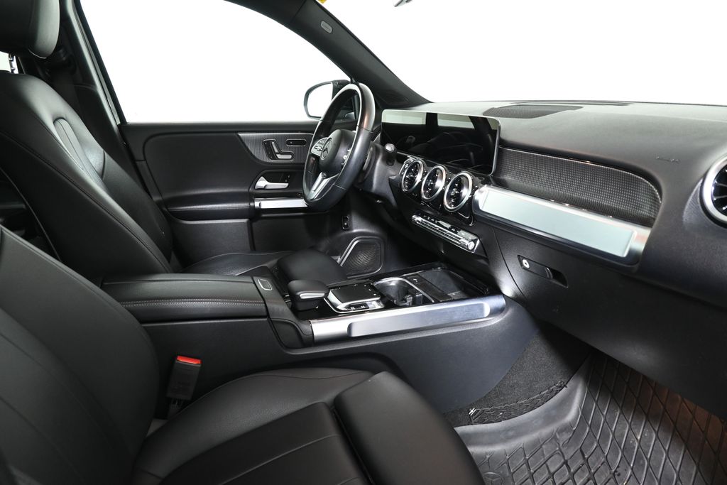 2020 Mercedes-Benz GLB 250 26