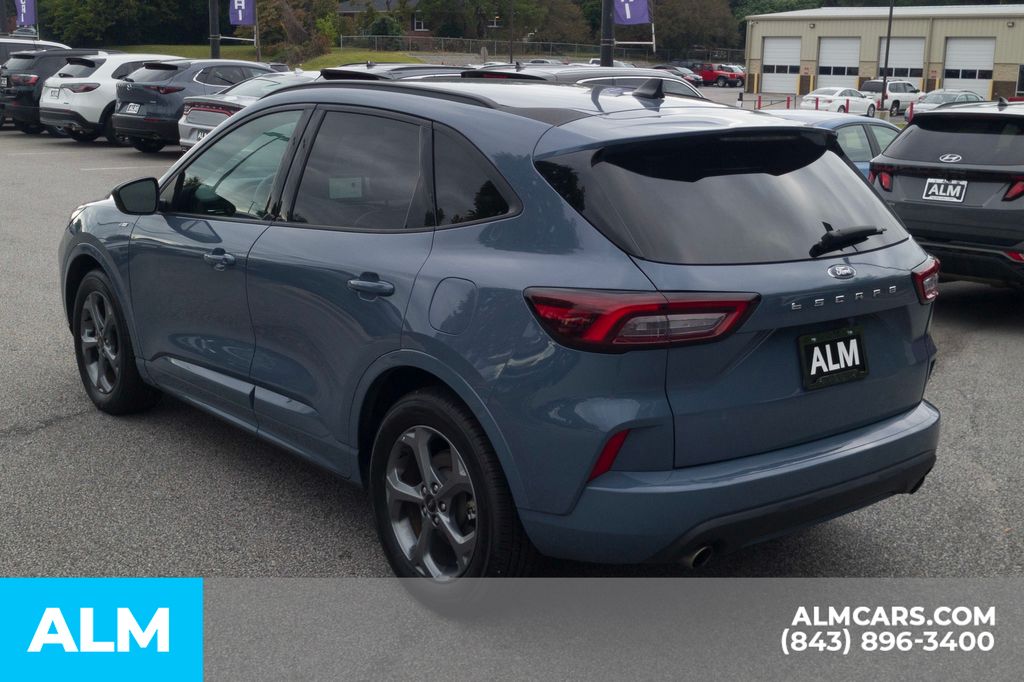 2024 Ford Escape ST-Line photo 10