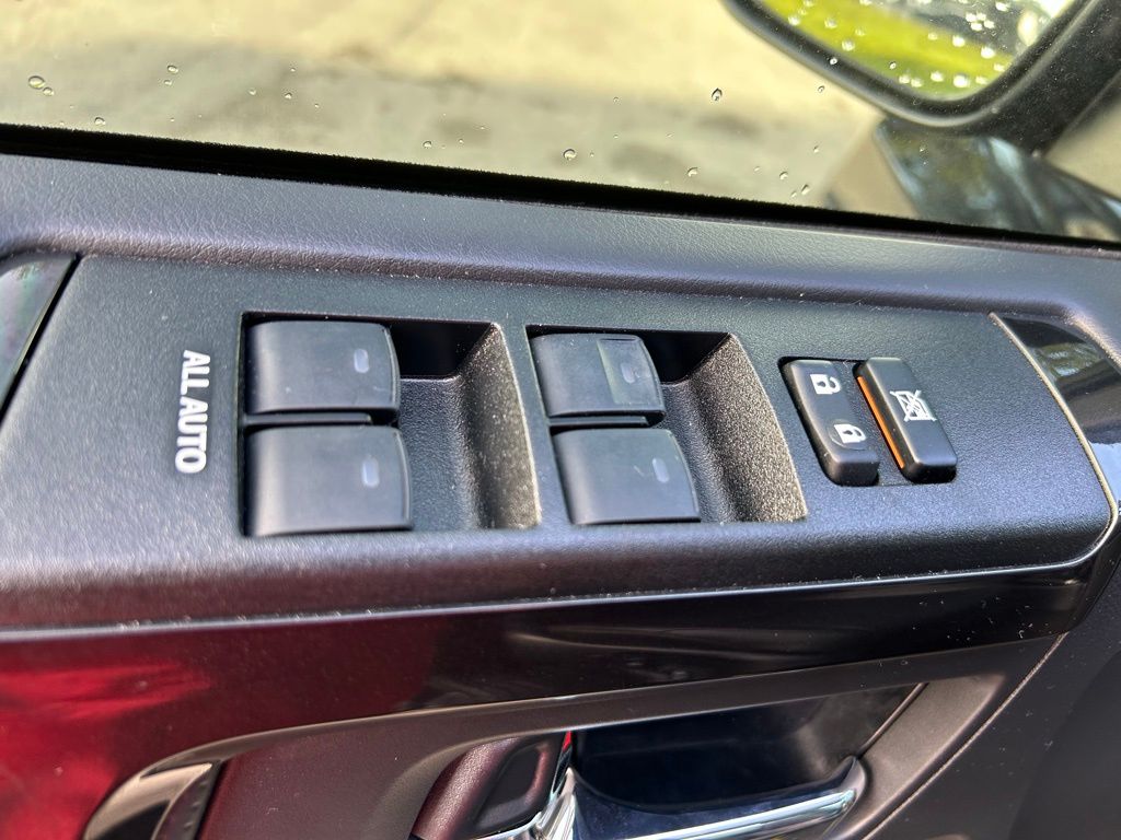 Thumbnail: 2023 Toyota 4Runner - 17