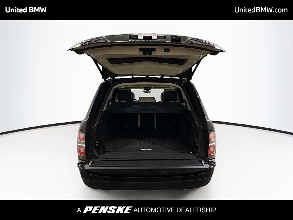 Thumbnail: 2021 Land Rover Range Rover - 14