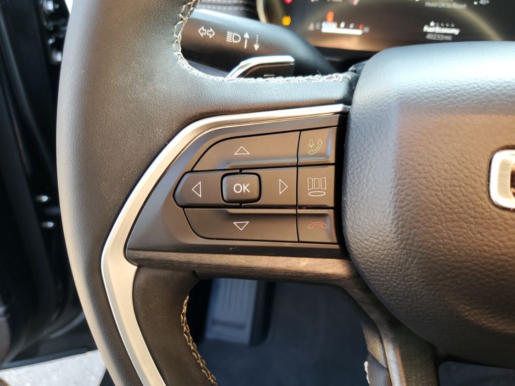 Used Car 2023 Jeep Grand Cherokee  Limited For Sale Under $30,000 In Austin, Texas