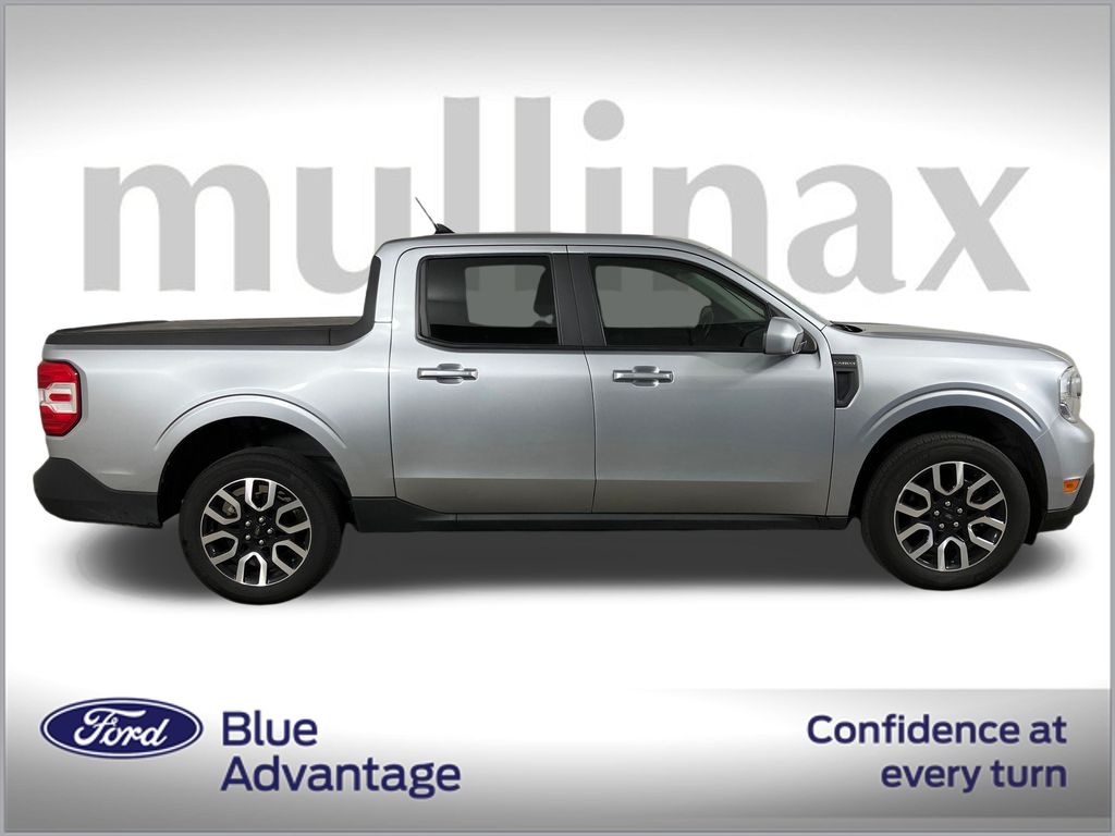 2022 Ford Maverick Lariat photo 3