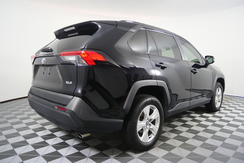 Thumbnail: 2020 Toyota RAV4 - 3