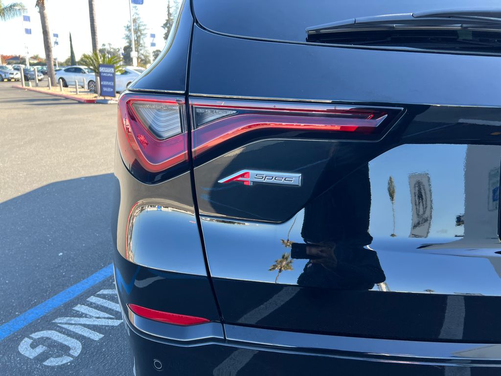 Thumbnail: 2023 Acura MDX - 11