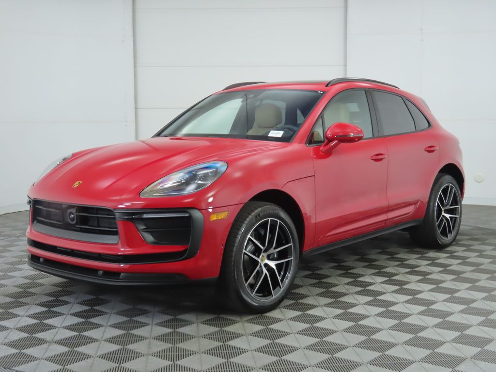 Thumbnail: 2025 Porsche Macan - 1