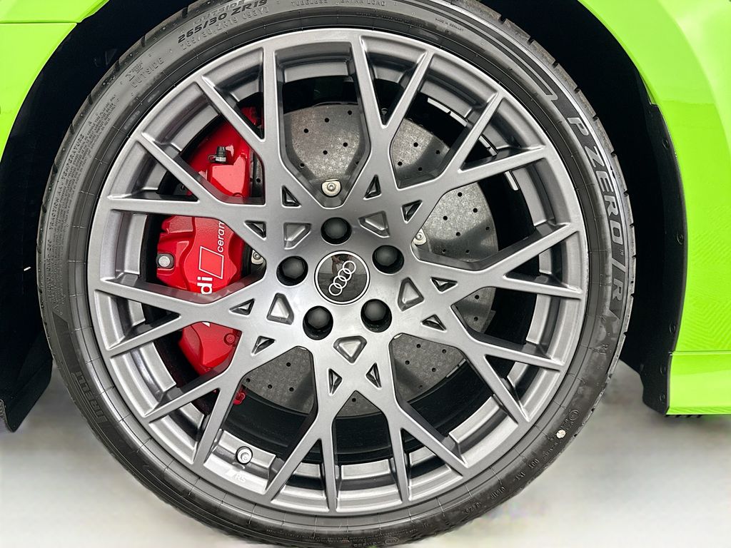 Thumbnail: 2025 Audi RS 3 - 29