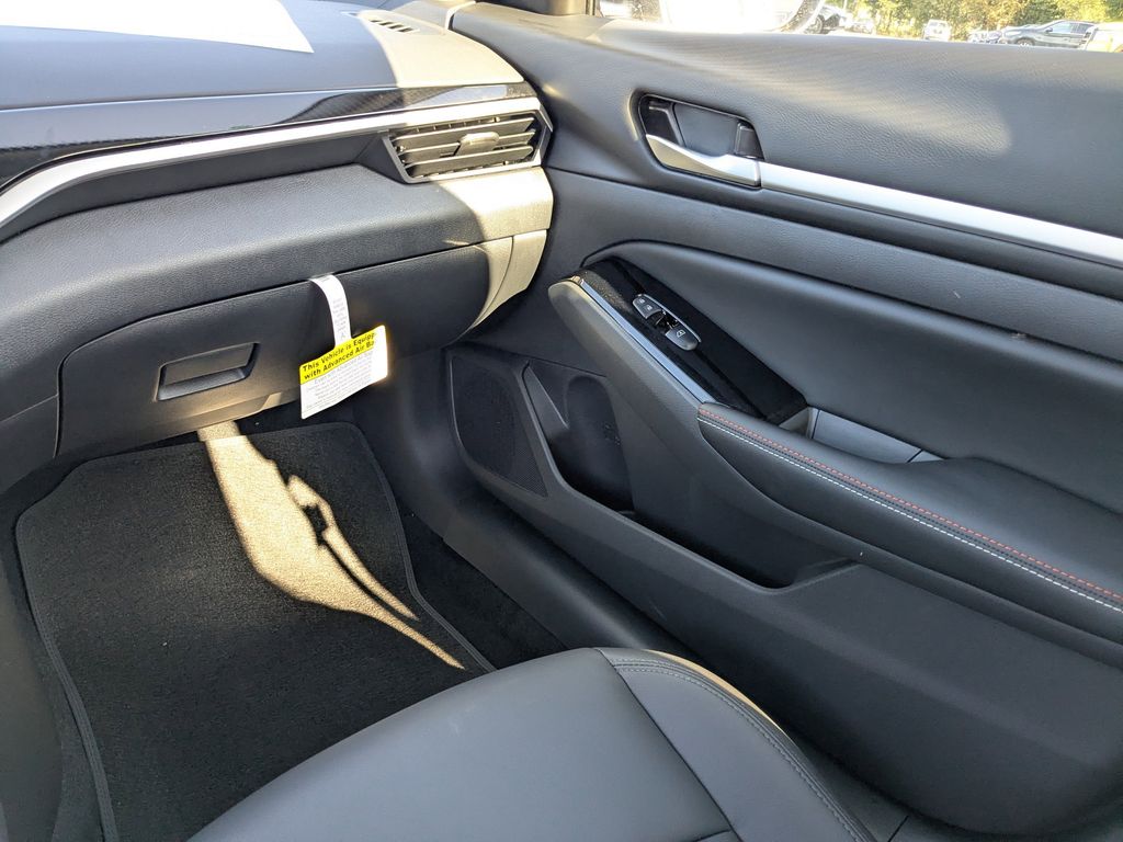 New 2025 Nissan Altima Sedan
