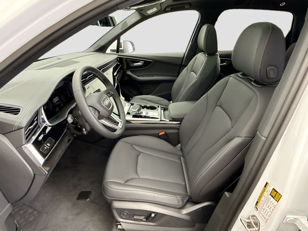 Thumbnail: 2026 Audi Q7 - 19