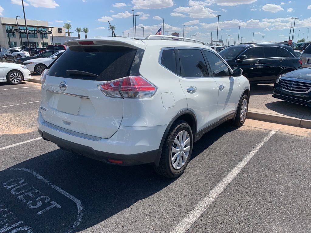 Thumbnail: 2016 Nissan Rogue - 4