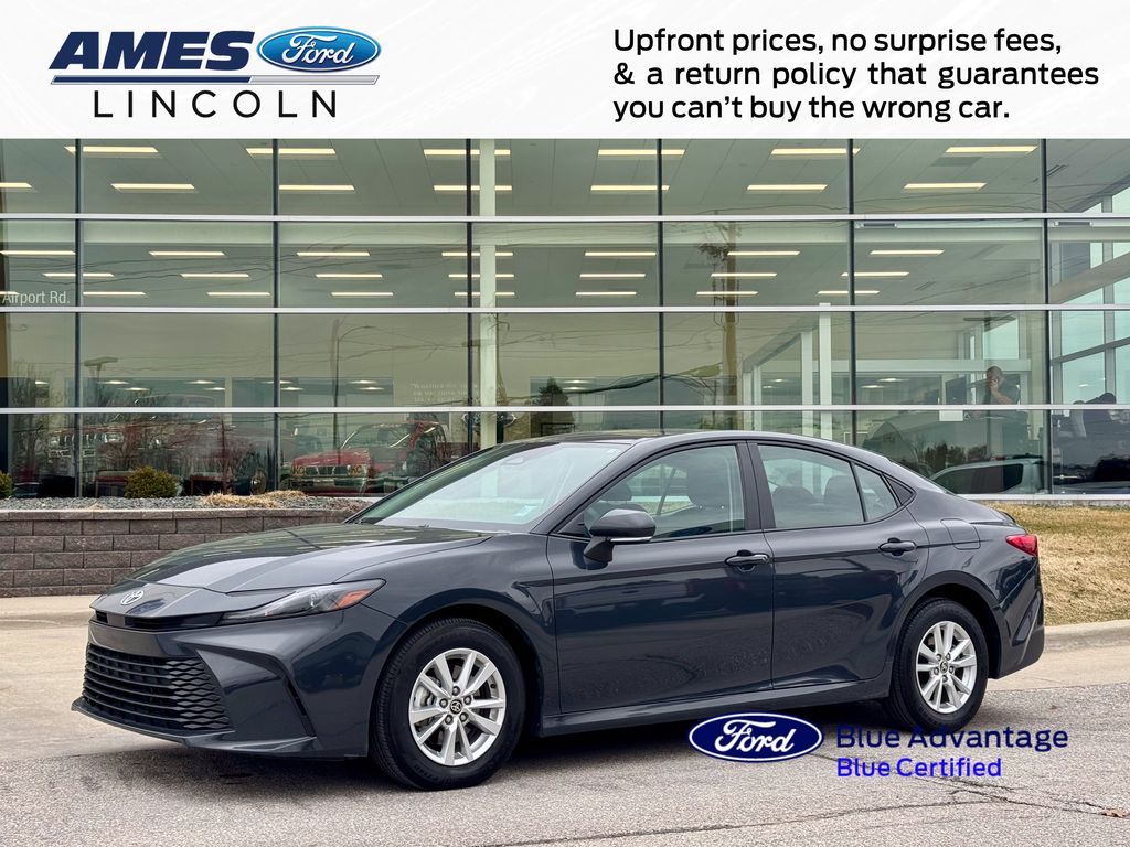 2025 Toyota Camry LE FWD