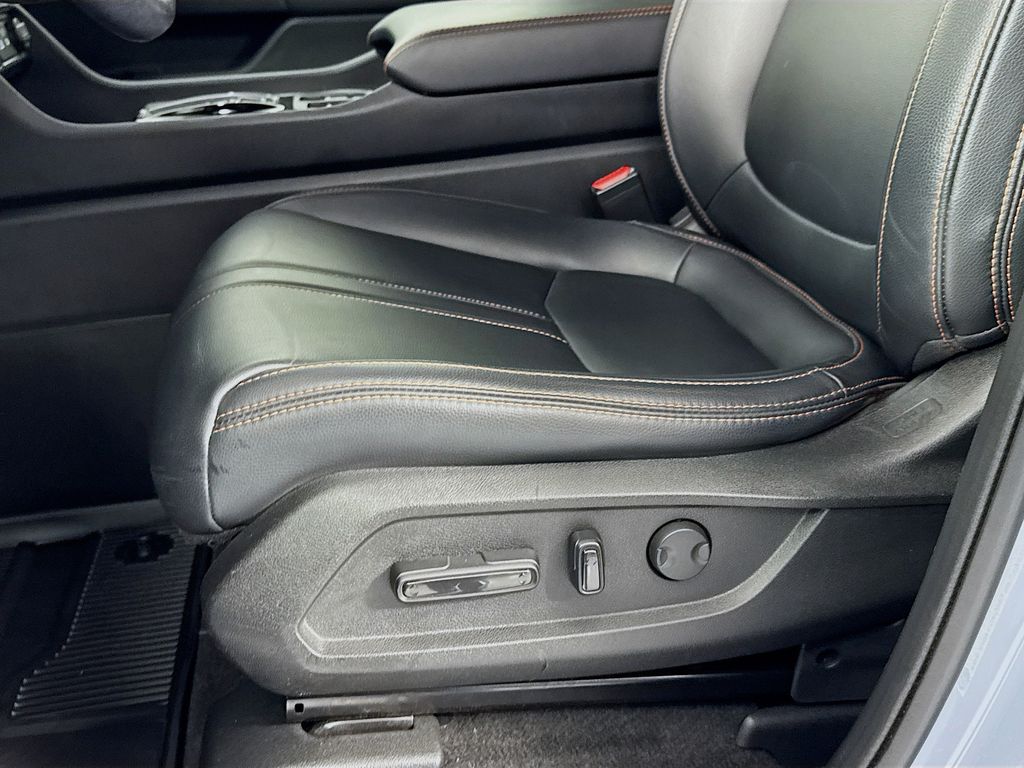 Used Car 2023 Honda Pilot  Trailsport For Sale Under $40,000 In Austin, Texas