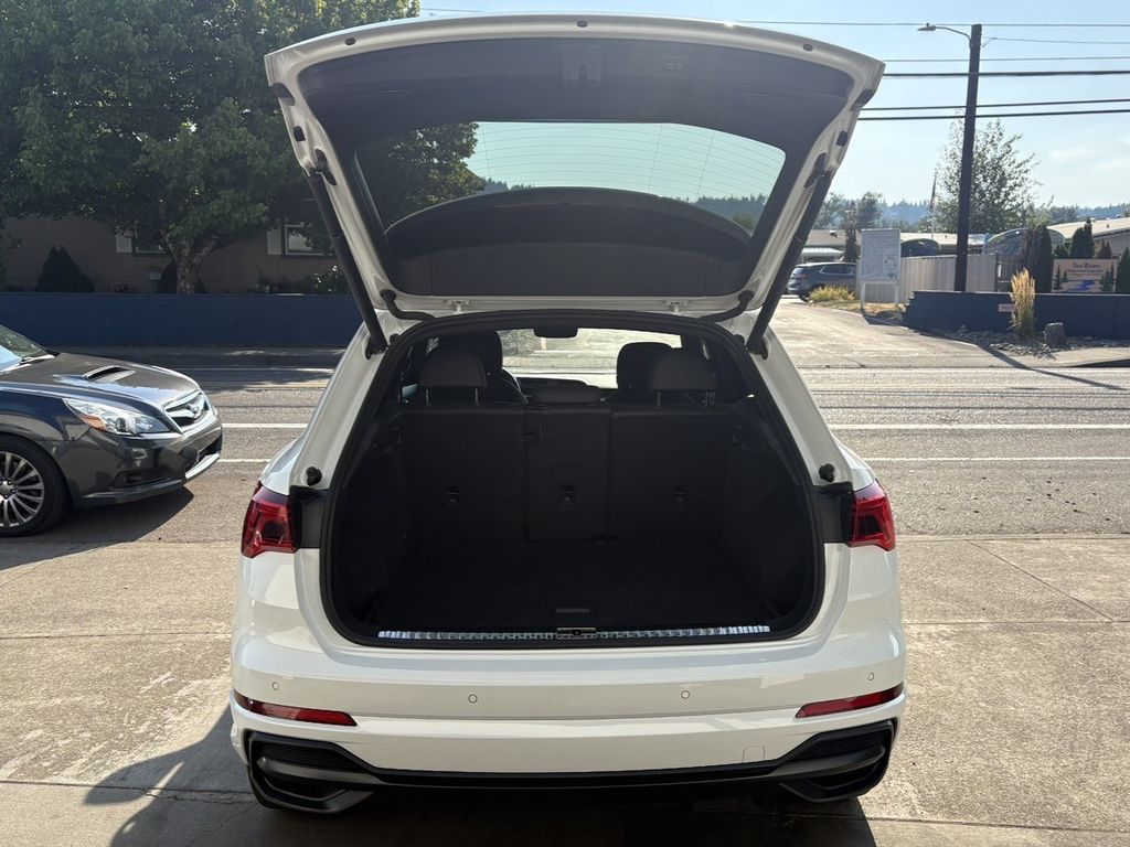 2021 Audi Q3 Premium