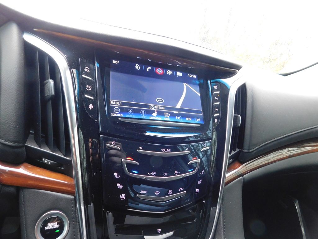 Thumbnail: 2016 Cadillac Escalade - 8