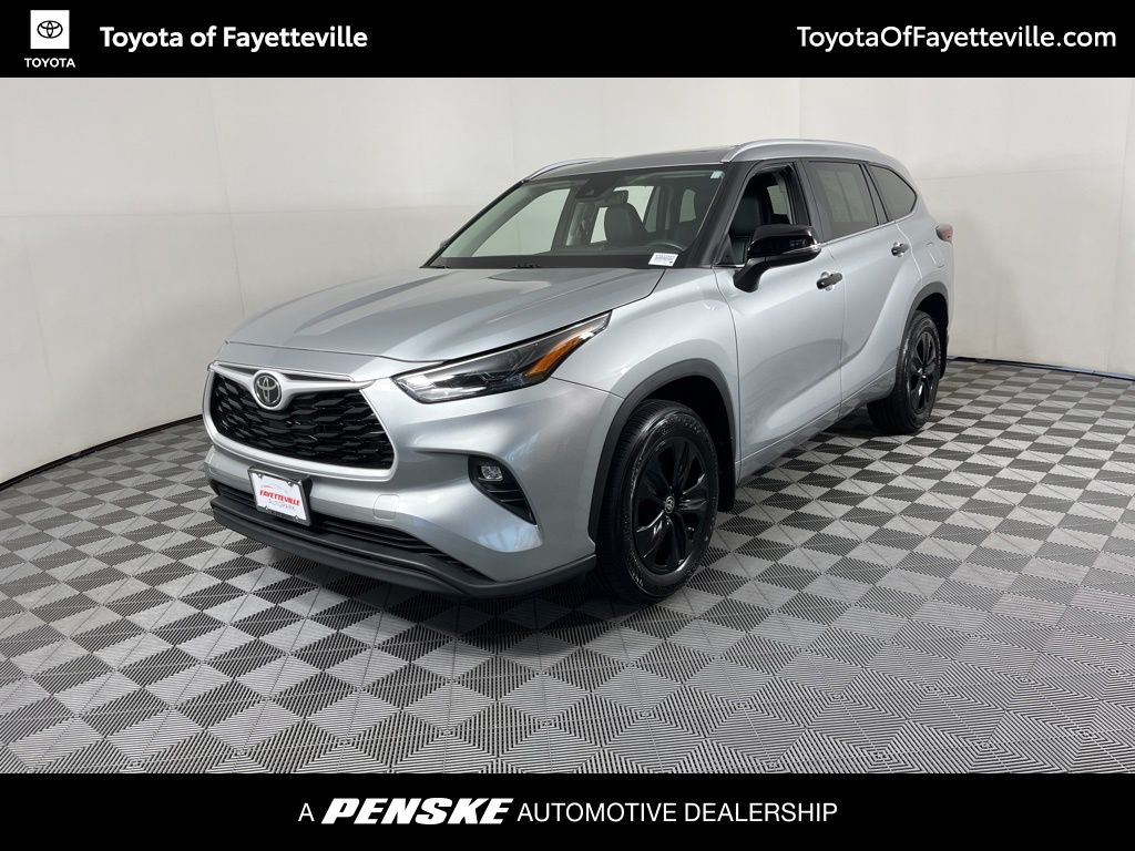 2024 Toyota Highlander XLE -
                  Fayetteville, AR