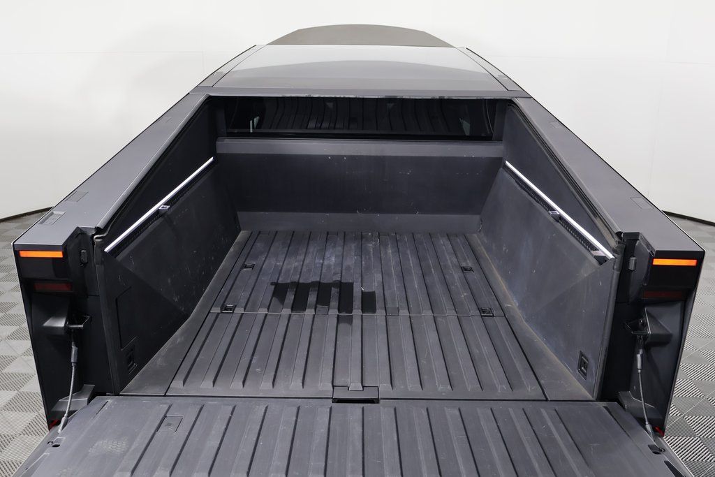 Thumbnail: 2024 Tesla Cybertruck - 14