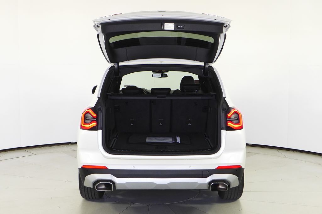 Thumbnail: 2022 BMW X3 - 10