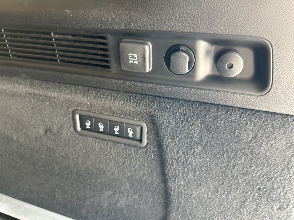 Used 2025 White Jeep Series III image 56