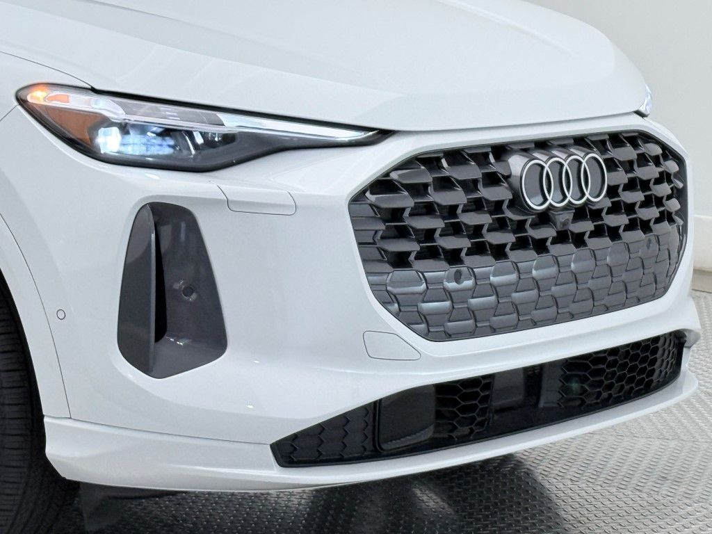 Thumbnail: 2025 Audi Q5 - 2