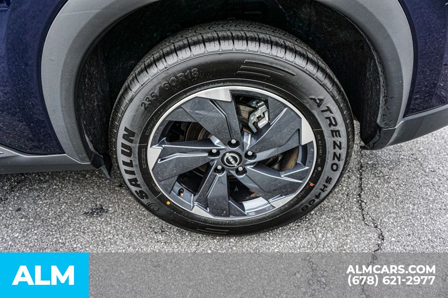 Used 2025 Blue Nissan SV image 17