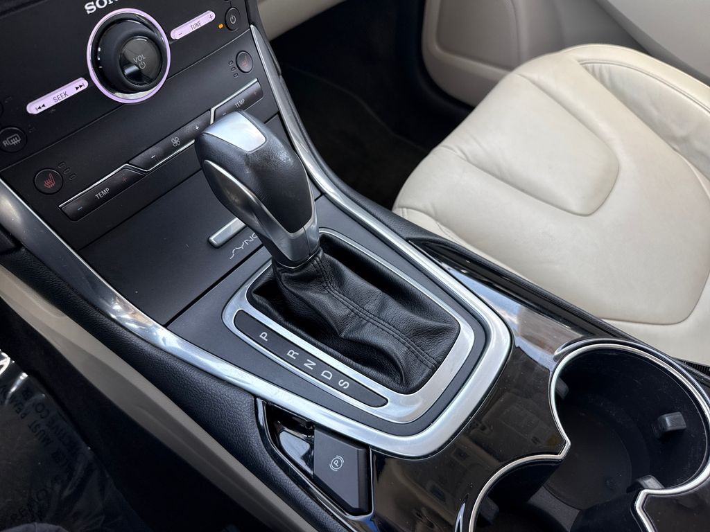 Used 2016 White Ford Titanium image 23