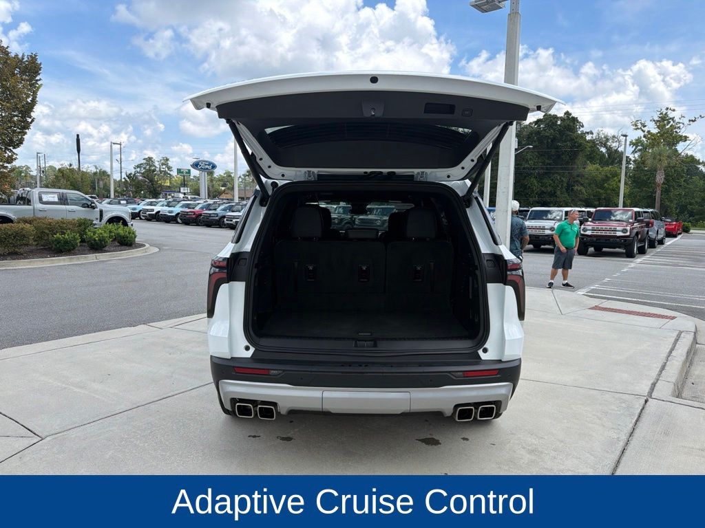 2025 Chevrolet Traverse FWD LT