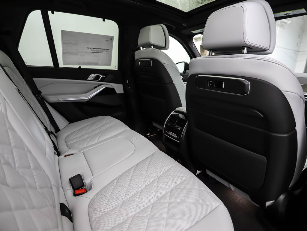 Thumbnail: 2026 BMW X5 - 28