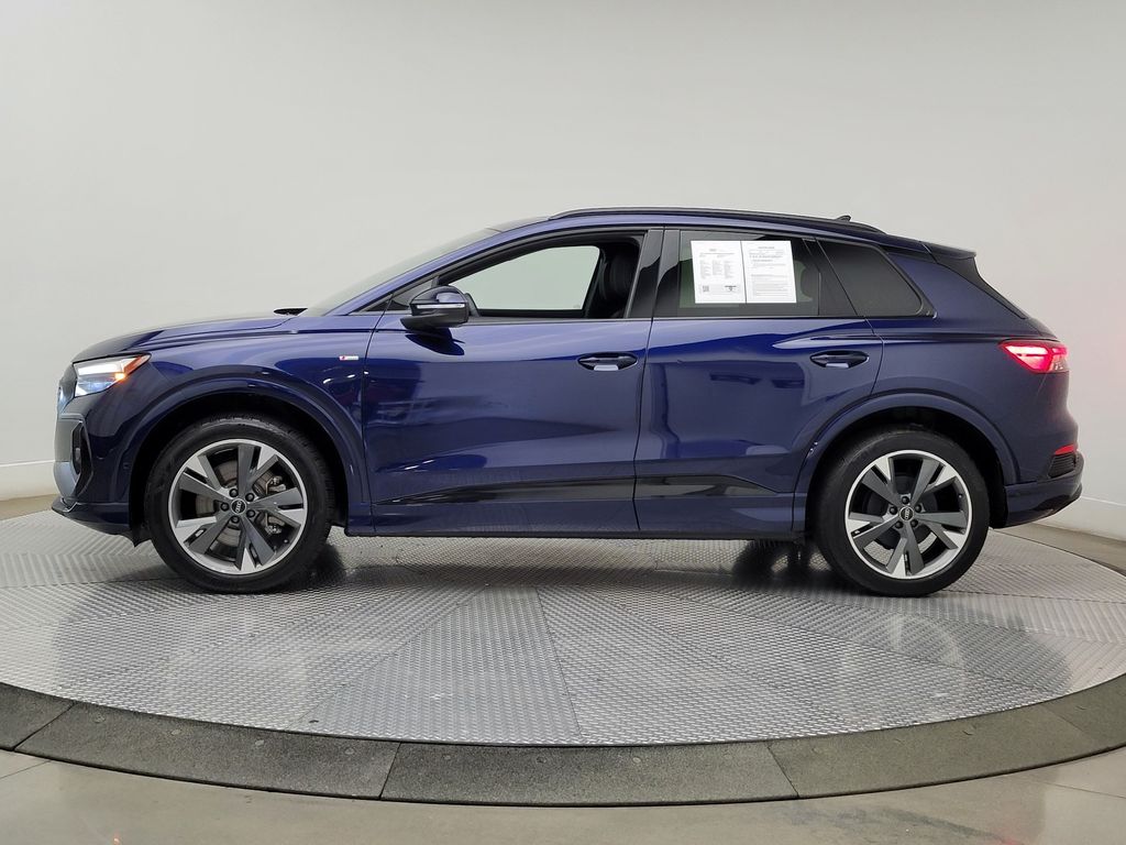 Thumbnail: 2023 Audi Q4 e-tron - 3