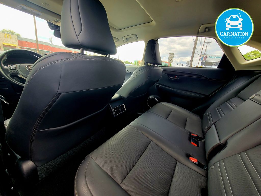 2021 Lexus NX 300 - Photo 8