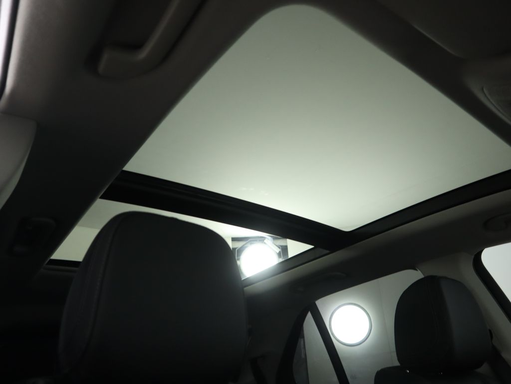 Thumbnail: 2026 Mercedes-Benz GLE - 20