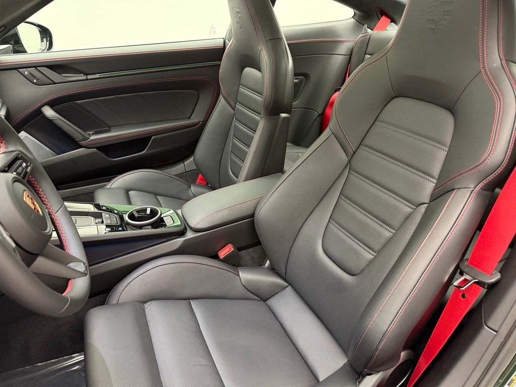 Thumbnail: 2026 Porsche 911 - 5