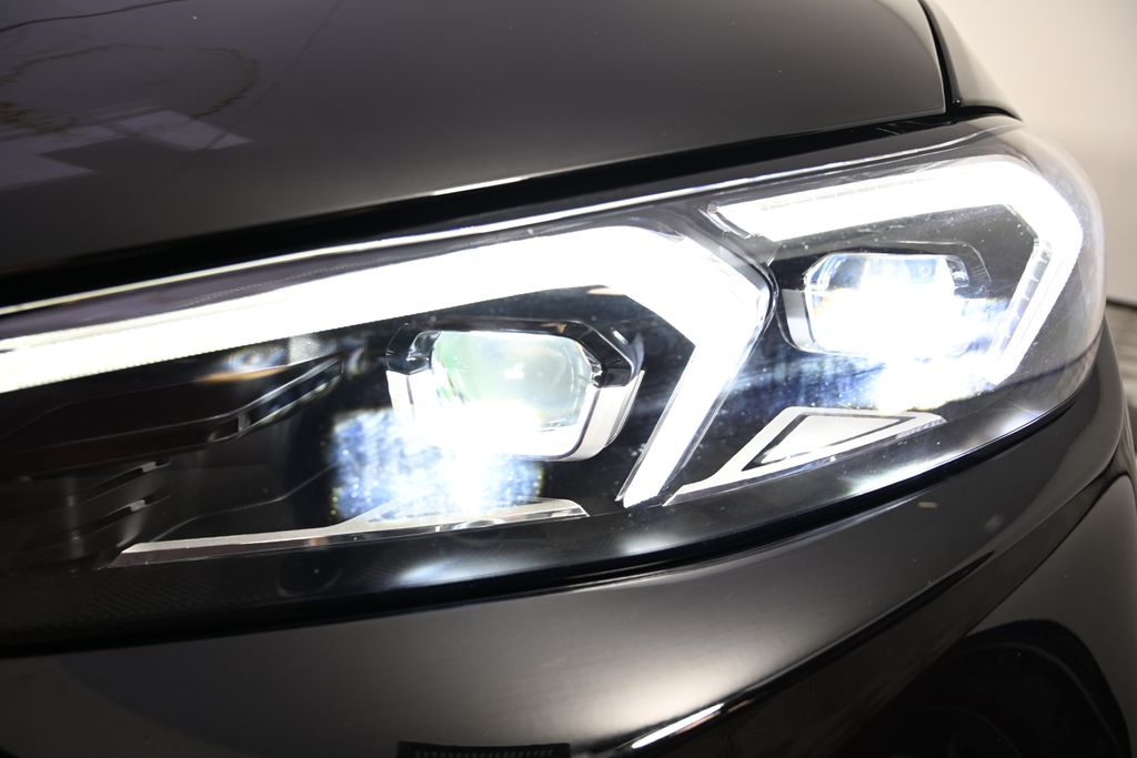 Thumbnail: 2023 BMW 3 Series - 9