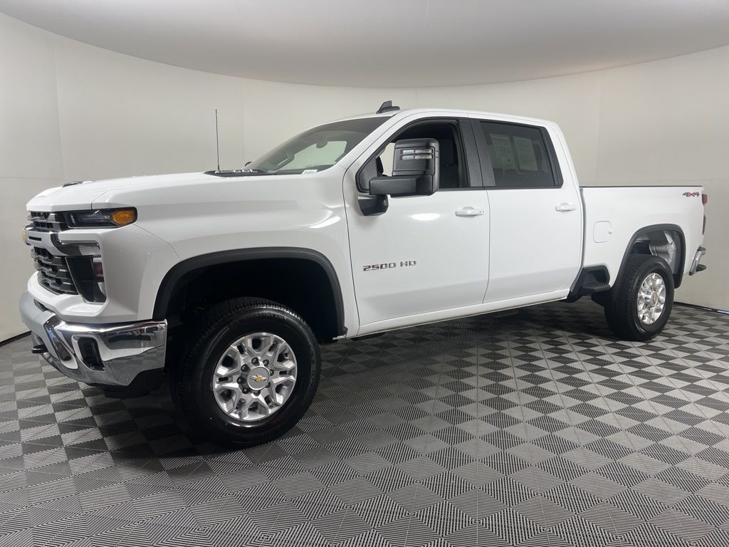 2024 Chevrolet Silverado 2500 LT 2