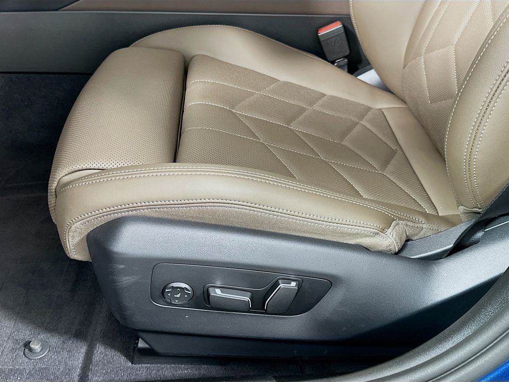 Thumbnail: 2026 BMW i5 - 20