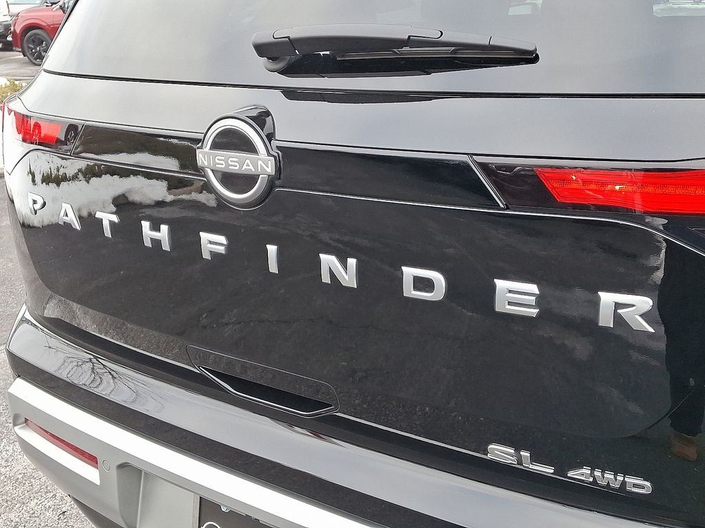 Thumbnail: 2024 Nissan Pathfinder - 31