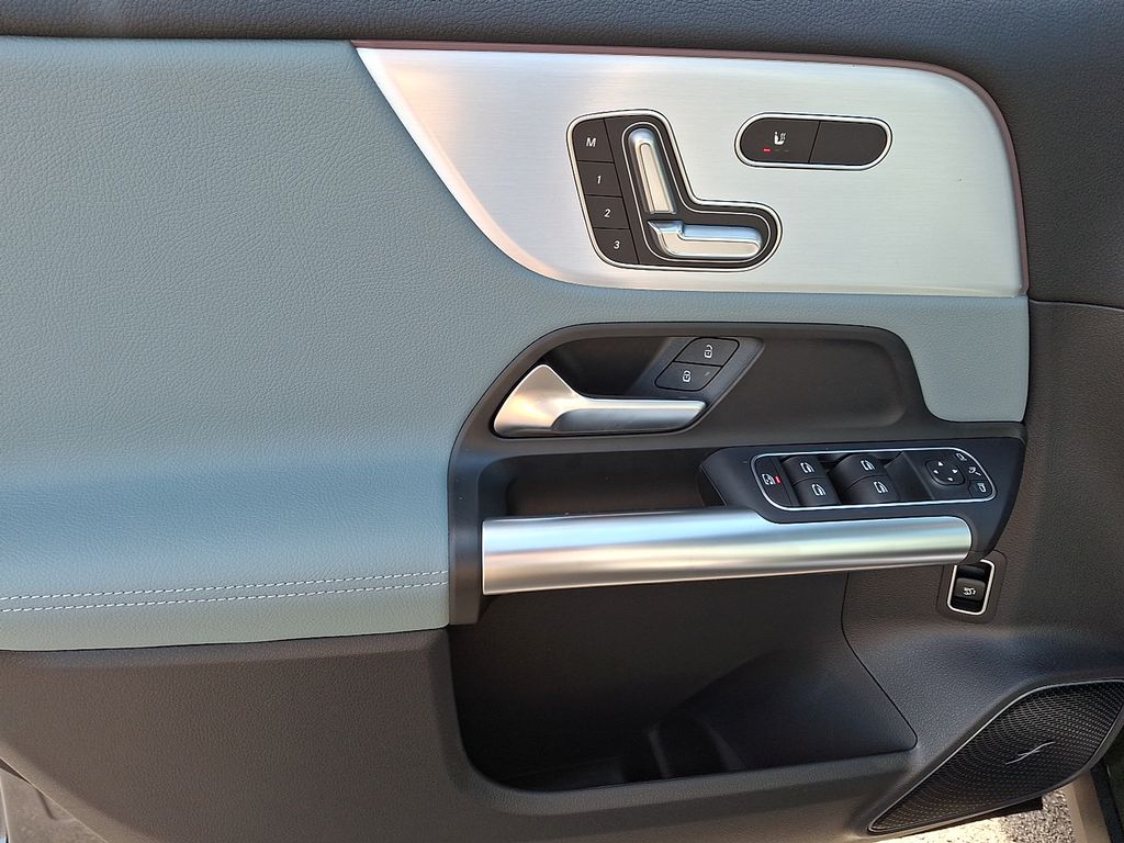 Thumbnail: 2026 Mercedes-Benz GLA - 8